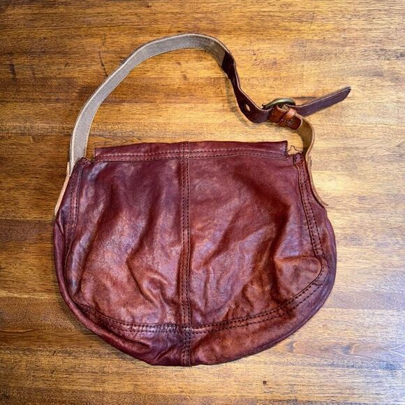 Lucky Brand  "Stash"  Shoulder Bag Genuine Italian Leather - Picture 2 of 7